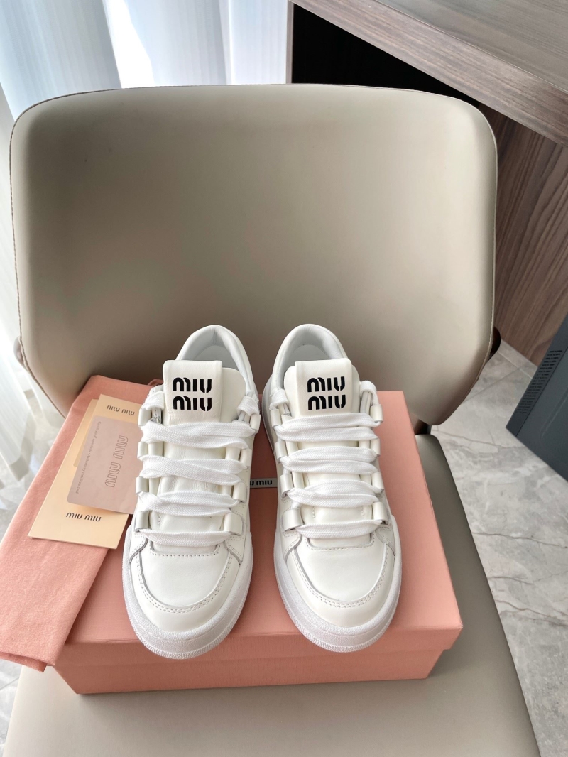 Miu Miu Casual Shoes